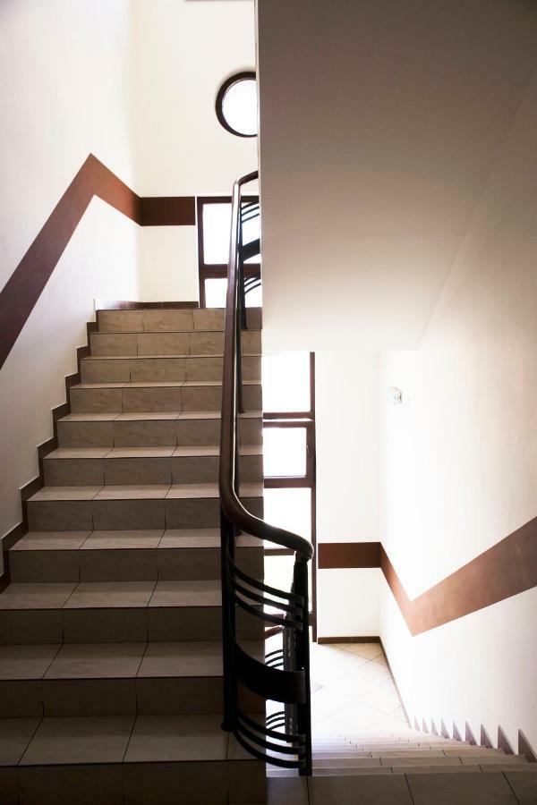 75M2 Apartament Kopernik Z Widokiem Na Jasna Gore تشينستوخوفا المظهر الخارجي الصورة