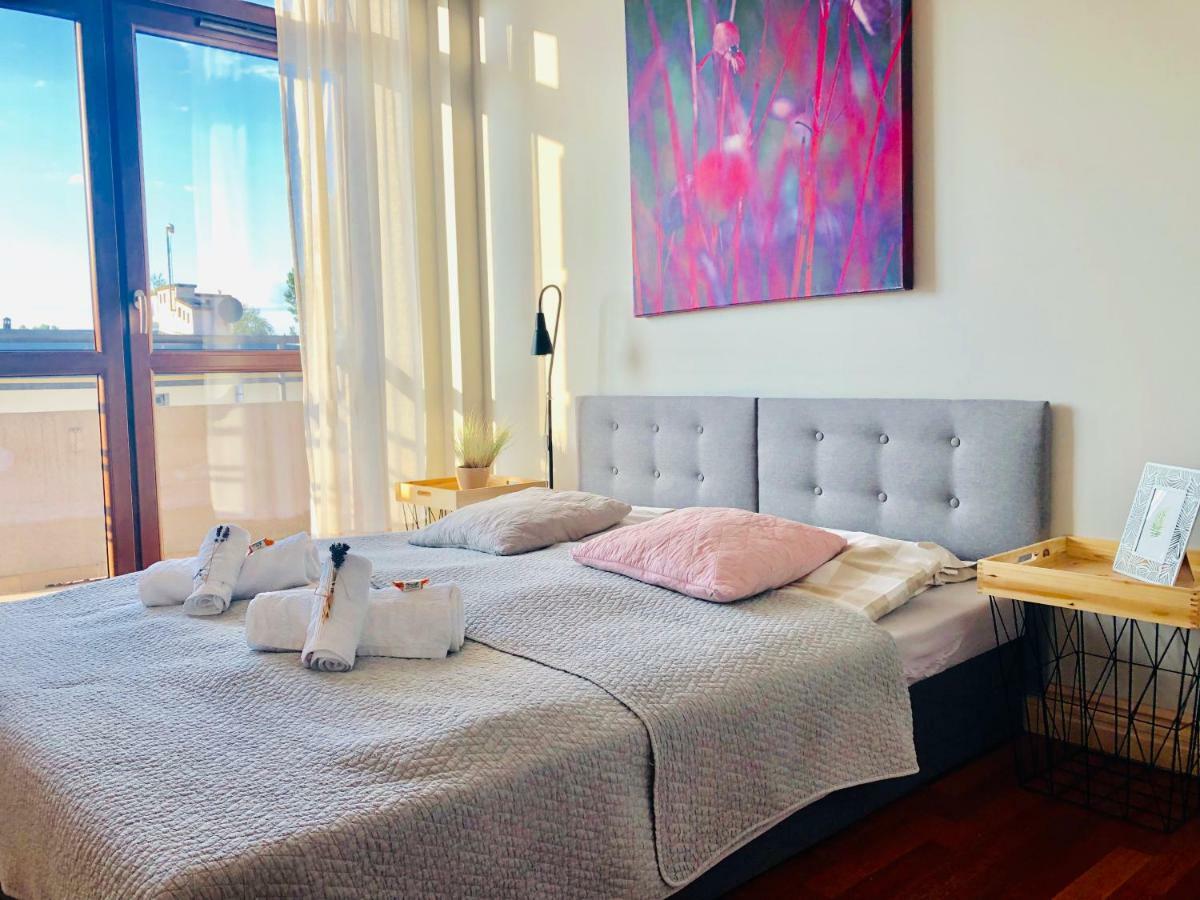 75M2 Apartament Kopernik Z Widokiem Na Jasna Gore تشينستوخوفا المظهر الخارجي الصورة